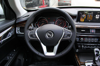 2016款汉腾X7 2.0T自动尊享型