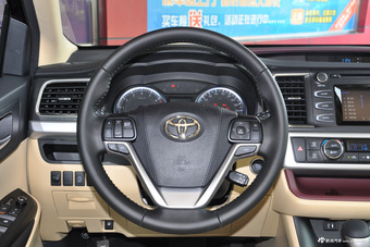 2017款汉兰达2.0T自动四驱豪华版7座