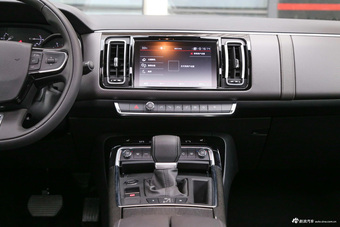 2017款雪铁龙C6 1.8T自动豪华型