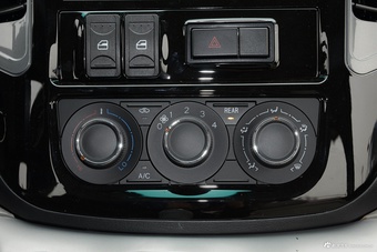 2017款菱智 M3L 2.0L 7座舒适型 