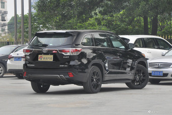 2017款汉兰达2.0T自动四驱炫黑限量版7座