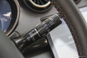 2016款凯翼V3 1.5L自动智联III