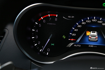 2017款哈弗H8 2.0T自动汽油四驱尊享型