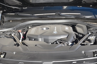 2018款宝马7系730Li 2.0T自动尊享型卓越套装