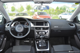 2016款改款奥迪A5 2.0T自动Coupe45TFSI舒适型图片