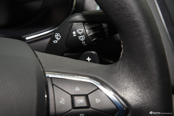 2015款金牛座2.0T自动时尚型 铂钻白