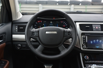 2017款哈弗H8 2.0T自动柴油两驱智享型