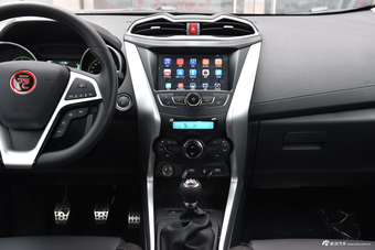 2017款比亚迪元1.5L手动酷炫互联型