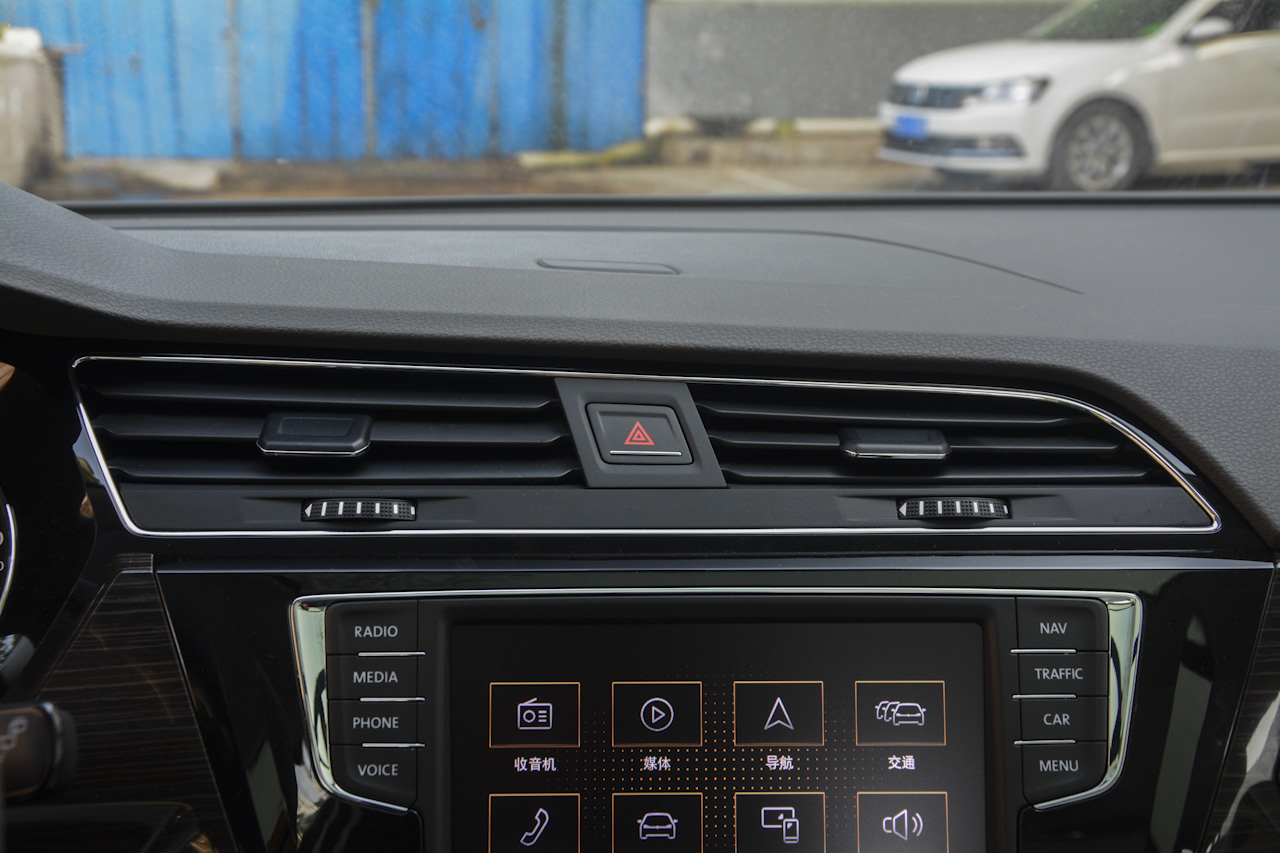 2018款途安L 1.4T自动豪华版280TSI