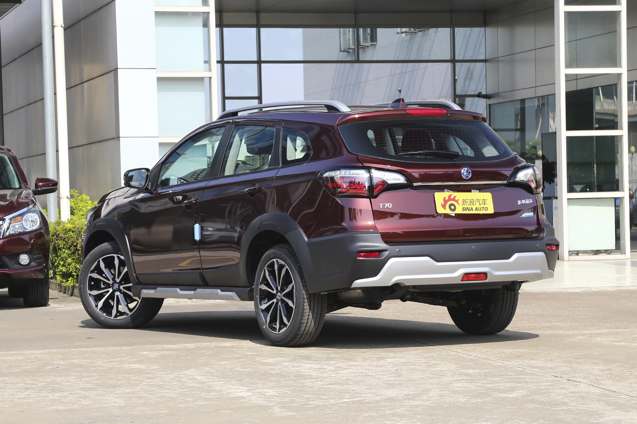 2018款启辰T70 2.0L自动睿享运动版