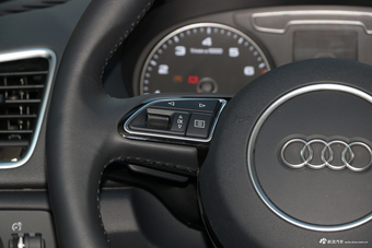 2018款奥迪Q3 30周年年型 35 TFSI时尚型