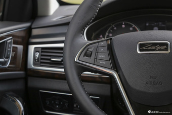 2016款众泰Z700 1.8T自动DCT尊贵型