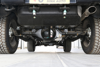 2018年北京BJ80 2.3T自动尊贵版