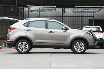 2016款锐腾 1.5T自动精英版