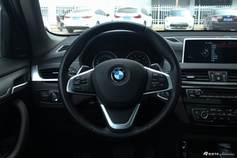 2016款宝马X1 2.0T自动xDrive25Li豪华型