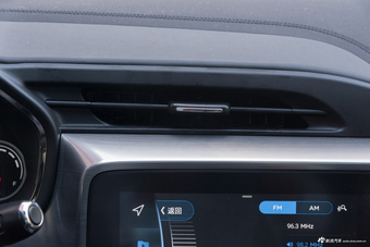 2018款瑞虎8 1.5T自动尊贵型 5座