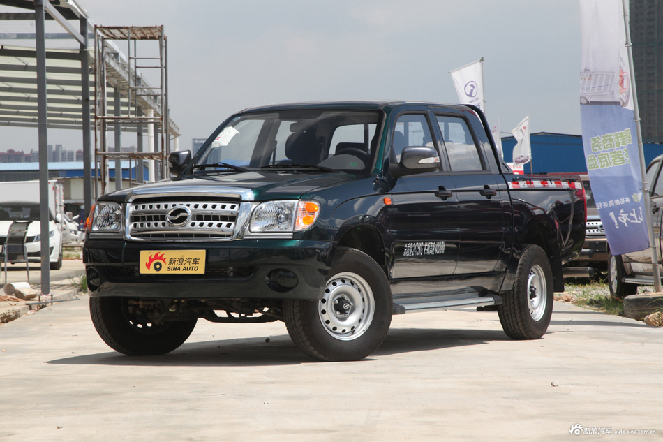 2017款小老虎2.8T手动柴油国V标准型中双排CA4D28C5-1B