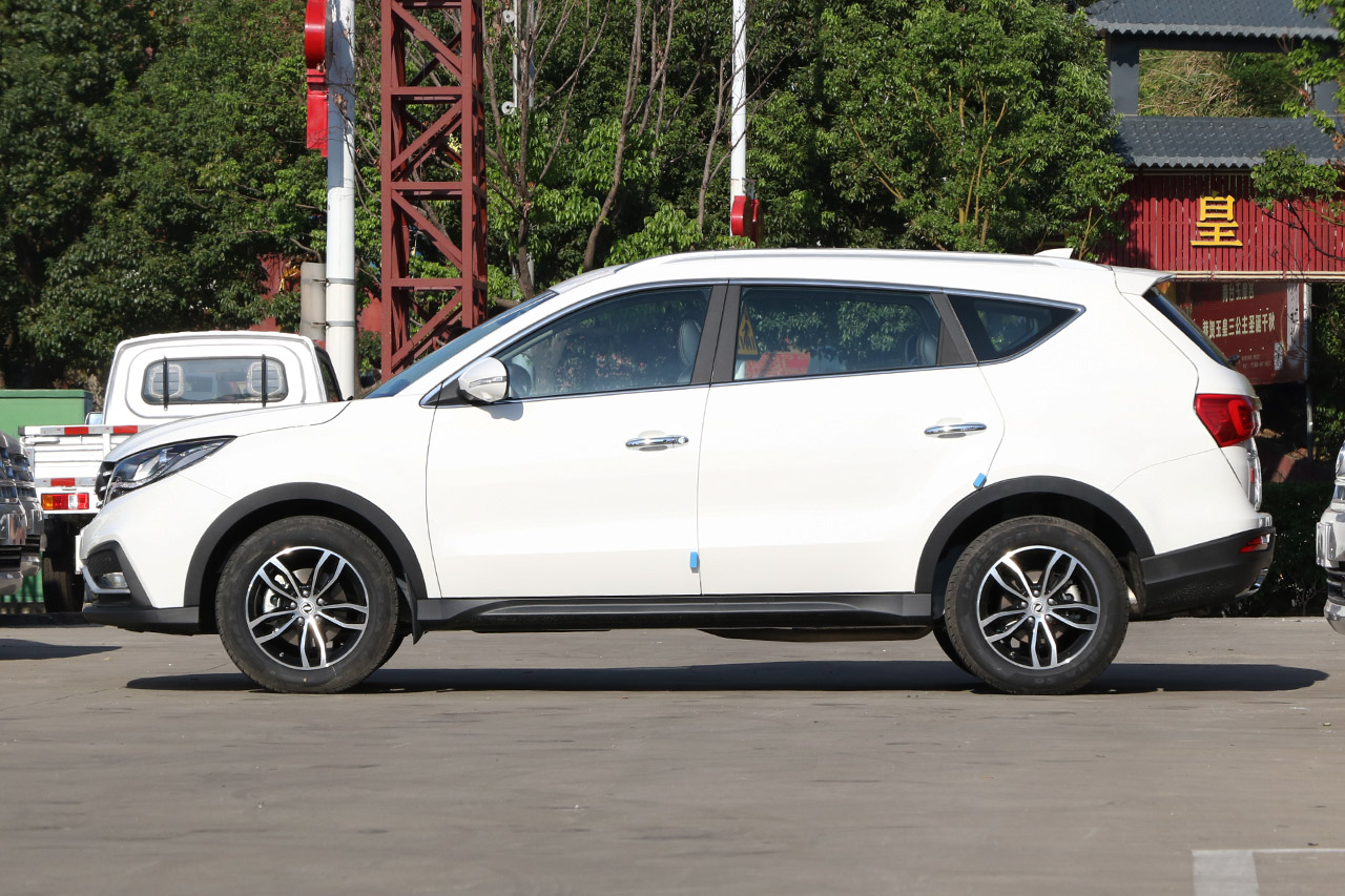 2018款风光580 1.5T自动豪华版升级版