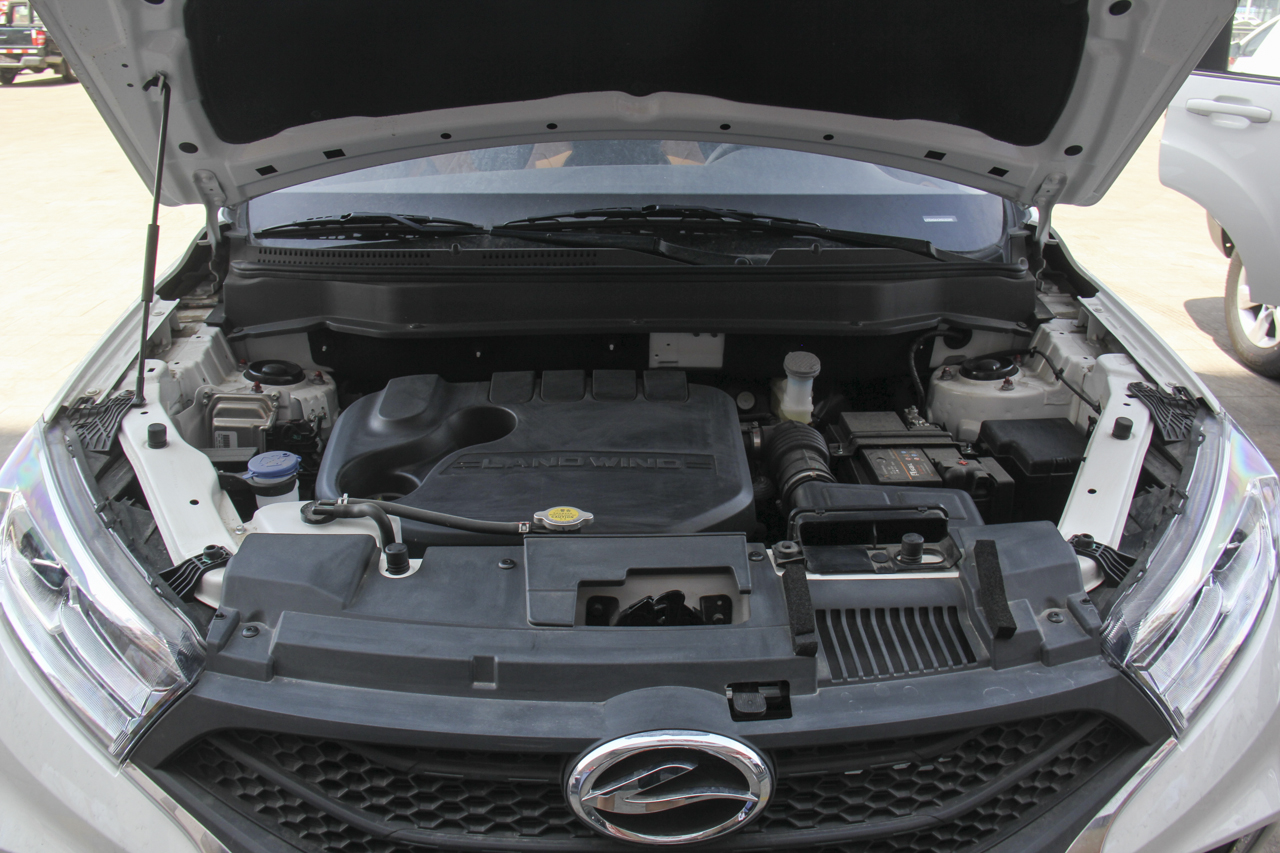 2017款陆风X2 1.6L自动铂锐版