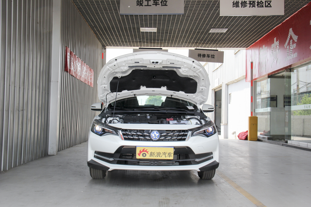 2018款启辰D60 1.6L自动智联精英版