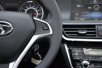 2017款V5菱致1.6L手动基本型