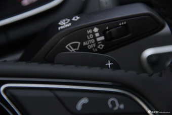 2017款奥迪A4L 2.0T自动40TFSI风尚型 