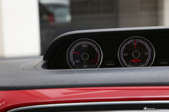 2018款甲壳虫1.2T自动魅舞红版180TSI