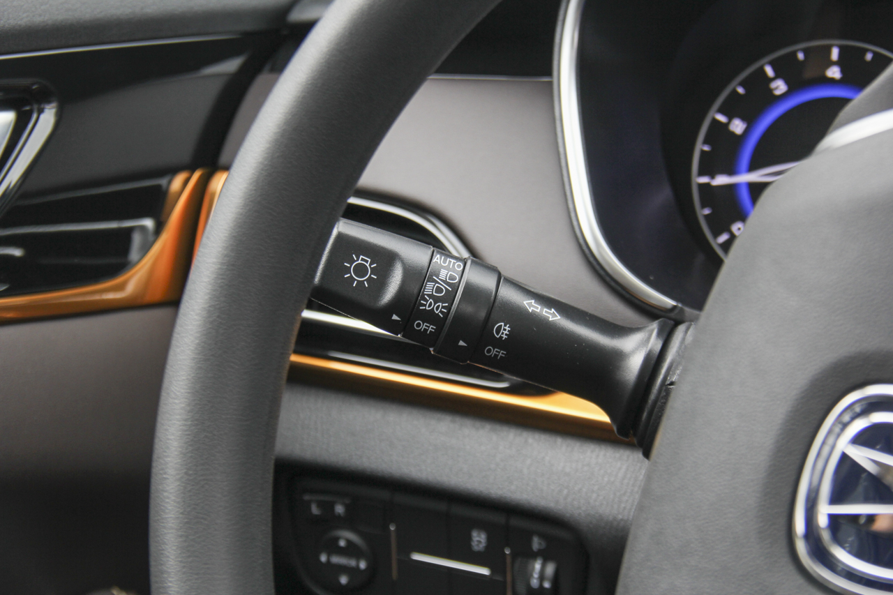 2018款逸动DT 1.6L自动智享型