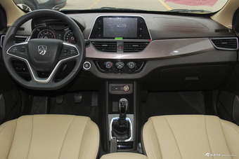 2017款宝骏310W 1.5L手动豪华型