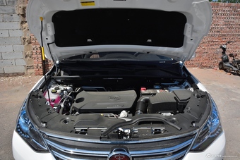 2018款比亚迪宋1.5TID自动智联尊贵型图片