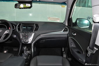 2017款格越3.0L自动7座四驱旗舰豪华科技套件