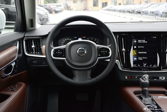 2019款沃尔沃S90 2.0T自动T5智远版