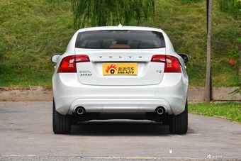 2019款沃尔沃S60L 1.5T自动T3智进版
