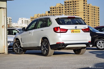 2017款宝马X5 3.0T自动xDrive35i典雅型