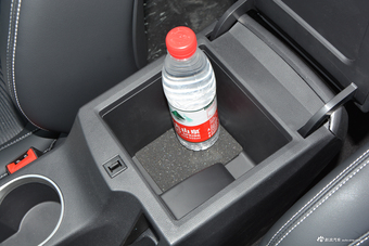 2017上汽大通D90 2.0T自动两驱水星