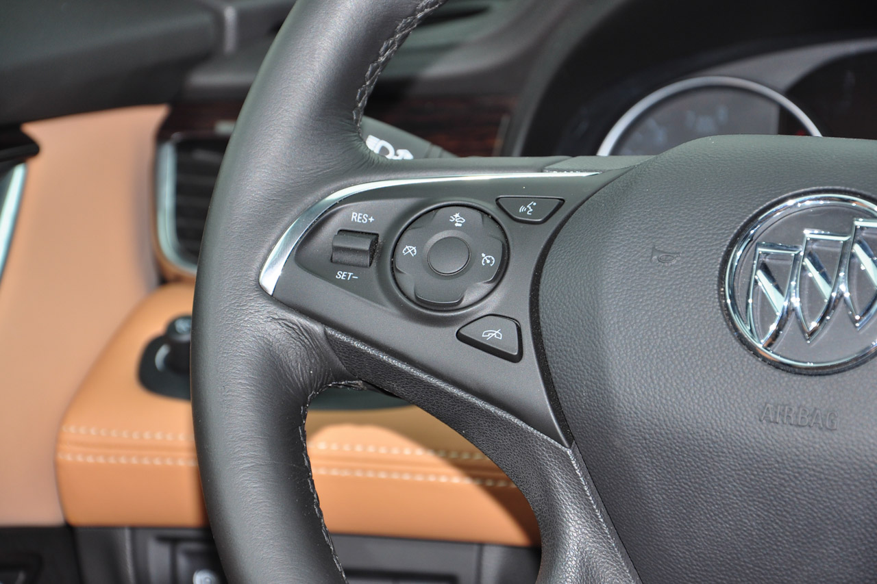 2016款君越2.0T自动旗舰型28T