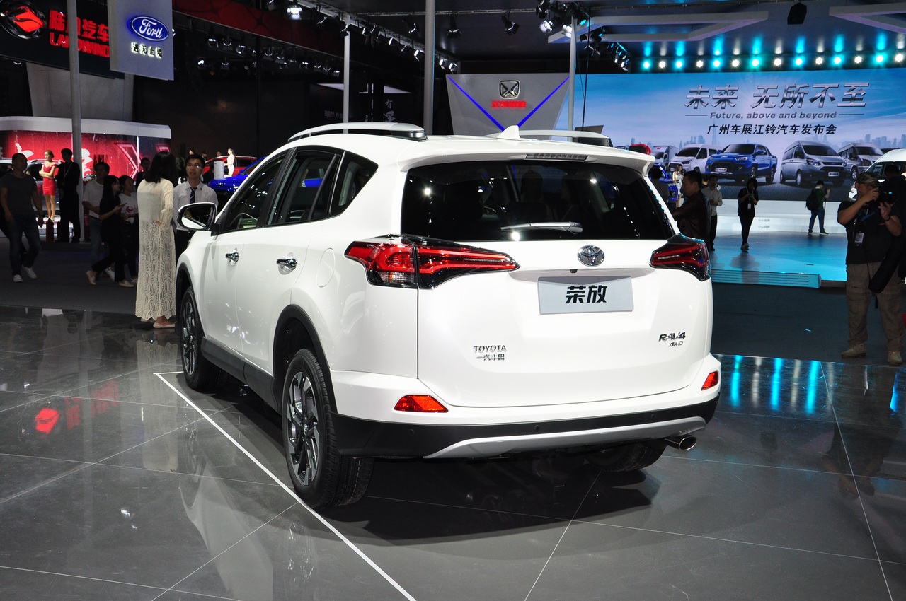 RAV4荣放