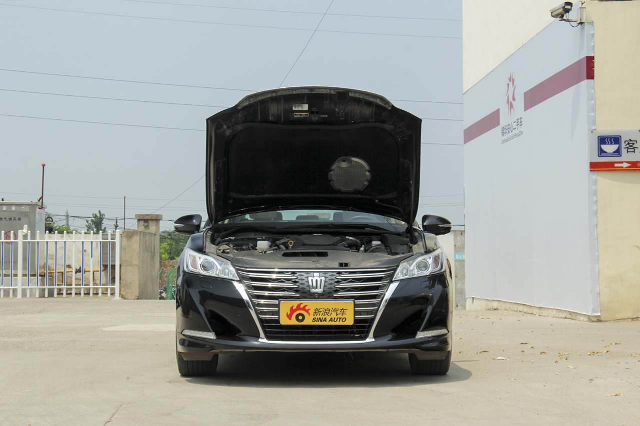 2018款皇冠2.0T自动尊享版图片