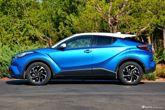 2018款奕泽IZOA 2.0L自动奕炫版