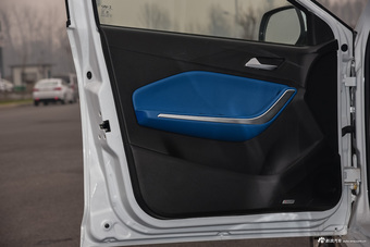 2017款瑞虎3X 1.5L手动时尚版