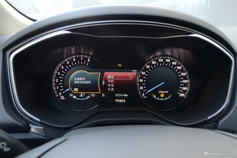 2017款蒙迪欧1.5T自动至尊型