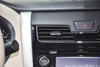 2016款天籁2.5L自动 公爵 XV-VIP旗舰版