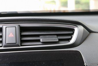 2017款CR-V 1.5T 240TURBO自动四驱豪华版