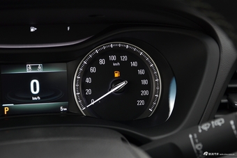 2019款别克GL6 1.3T自动18T互联尊贵型6座国VI