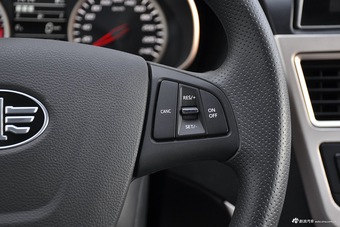 2017款奔腾X40 1.6L手动