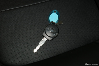 2018款中兴威虎 2.5T柴油国V两驱豪华型中双XD25T5