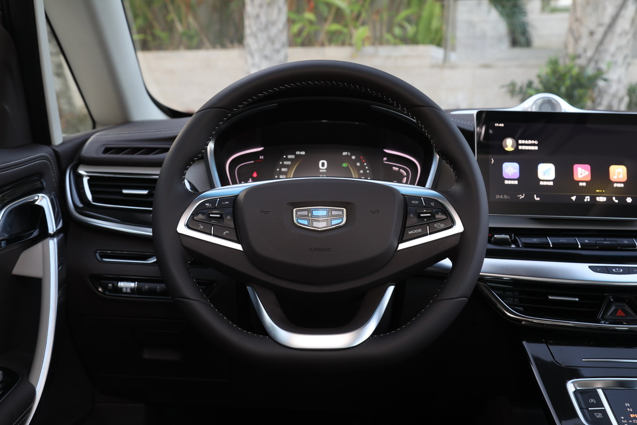 2019款吉利嘉际 1.5TD MHEV DCT尊享型