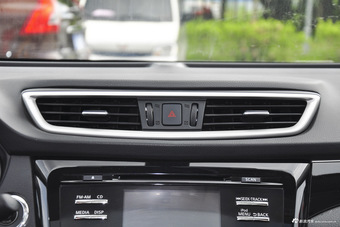 2016款逍客2.0L自动XV Prem豪华版