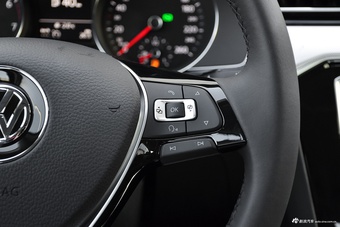 2017款迈腾1.8T自动330TSI DSG领先型