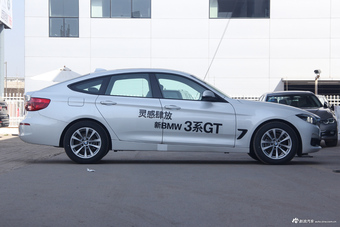 2017款宝马3系GT 2.0L自动320i时尚型